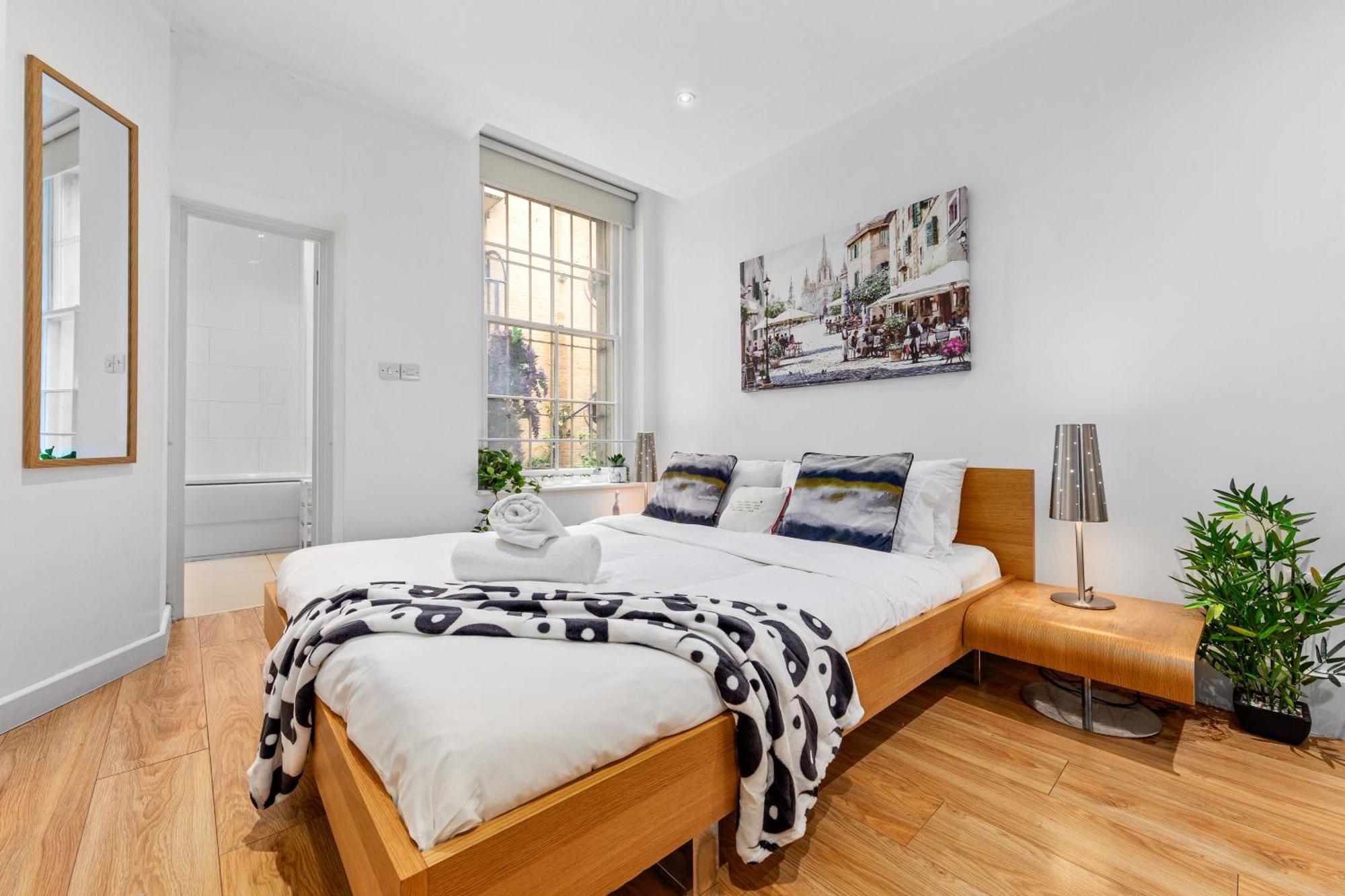 3-Bedroom Flat In London Sleeps 14 Hy1 외부 사진